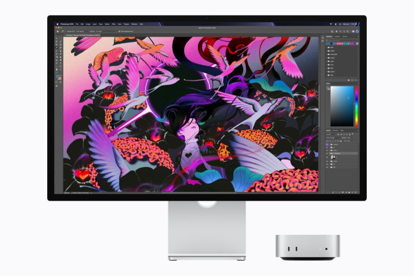Mac Studio 与 Studio Display 上正在 Adobe Photoshop 中编辑彩色抽象插图