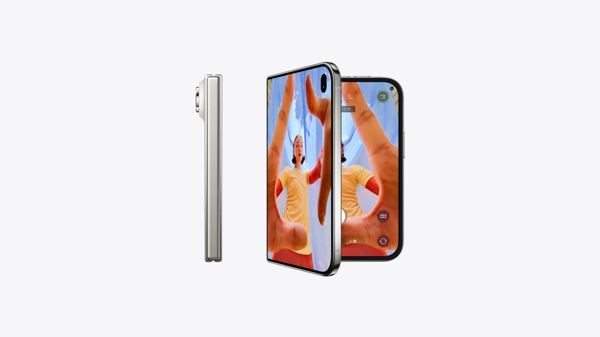iPhone Duo 折叠形态,5.4 英寸外屏