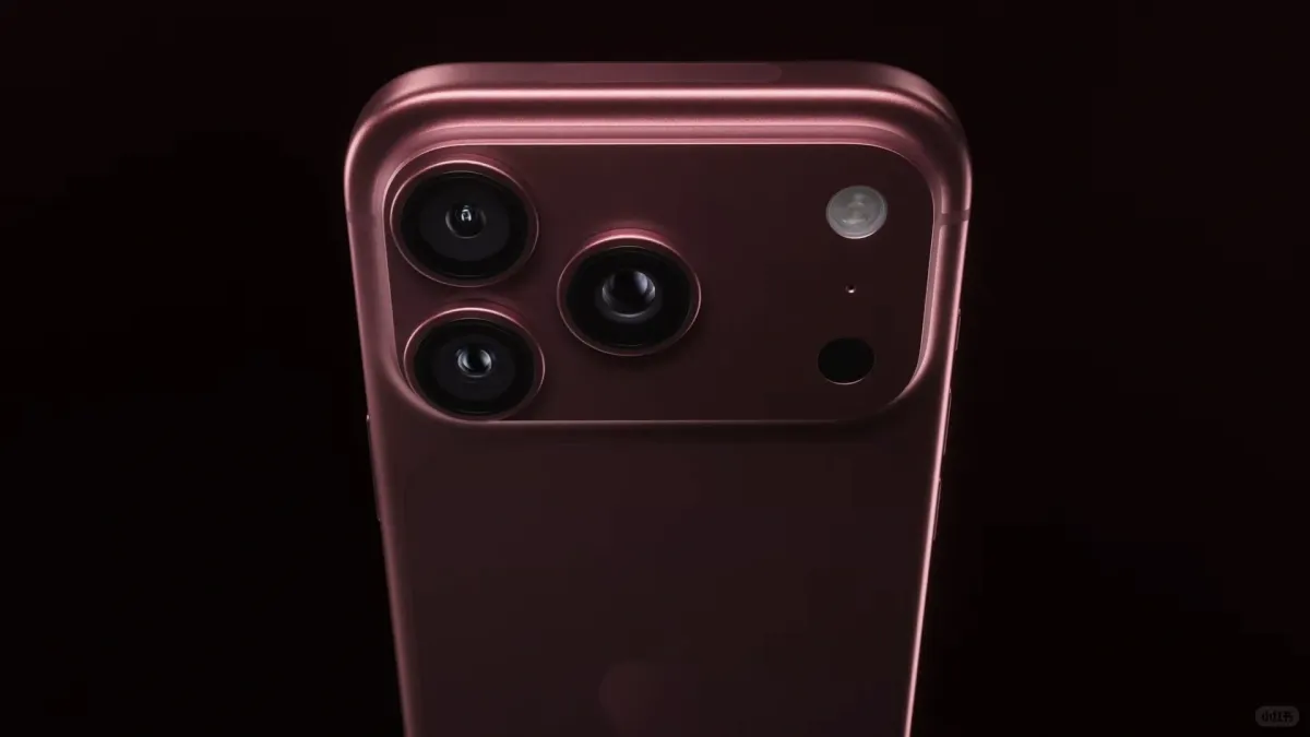 iPhone 18 Pro 勃艮第酒红